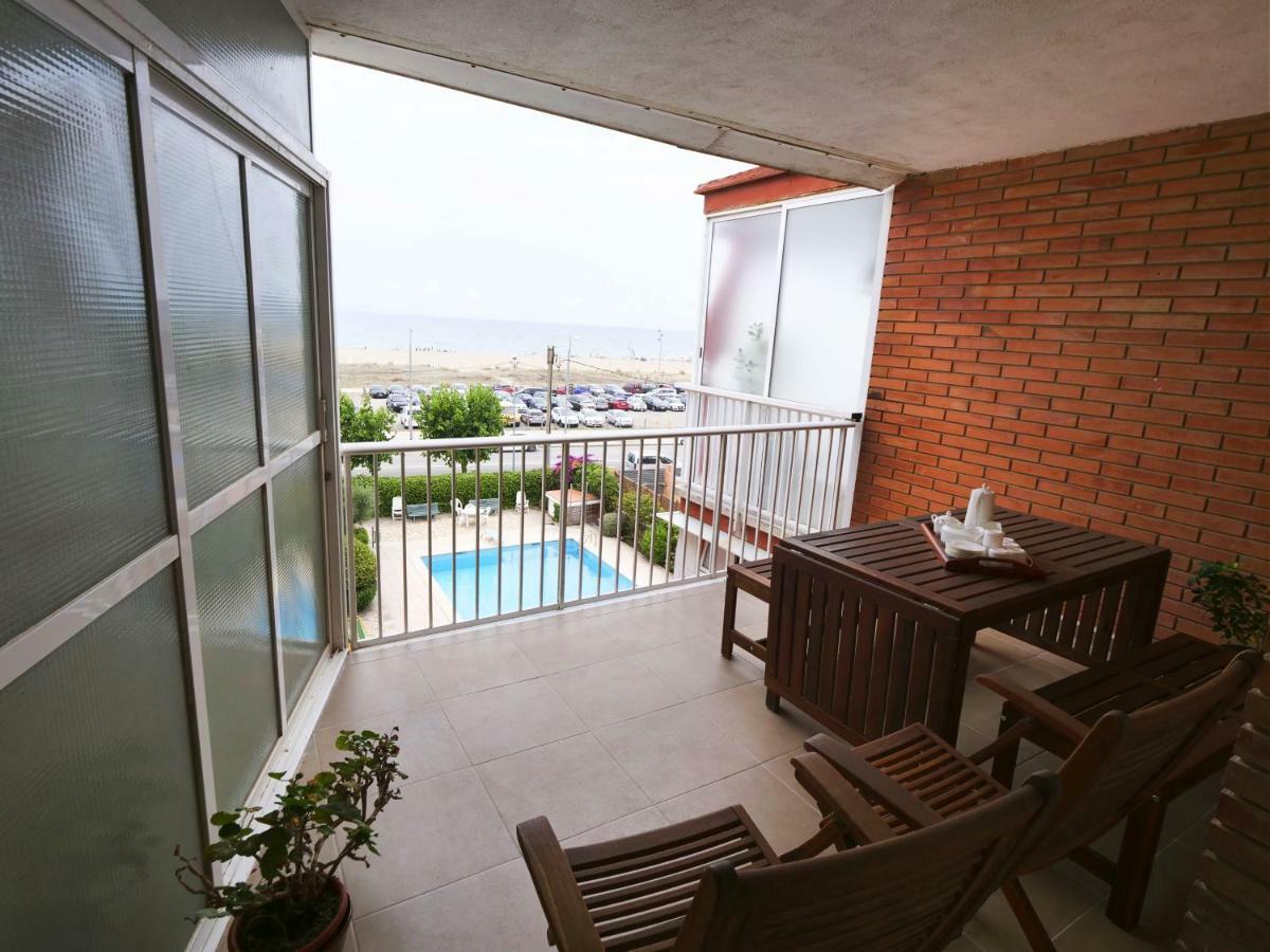 Apartamento Maraka Playa Castelldefels Εξωτερικό φωτογραφία