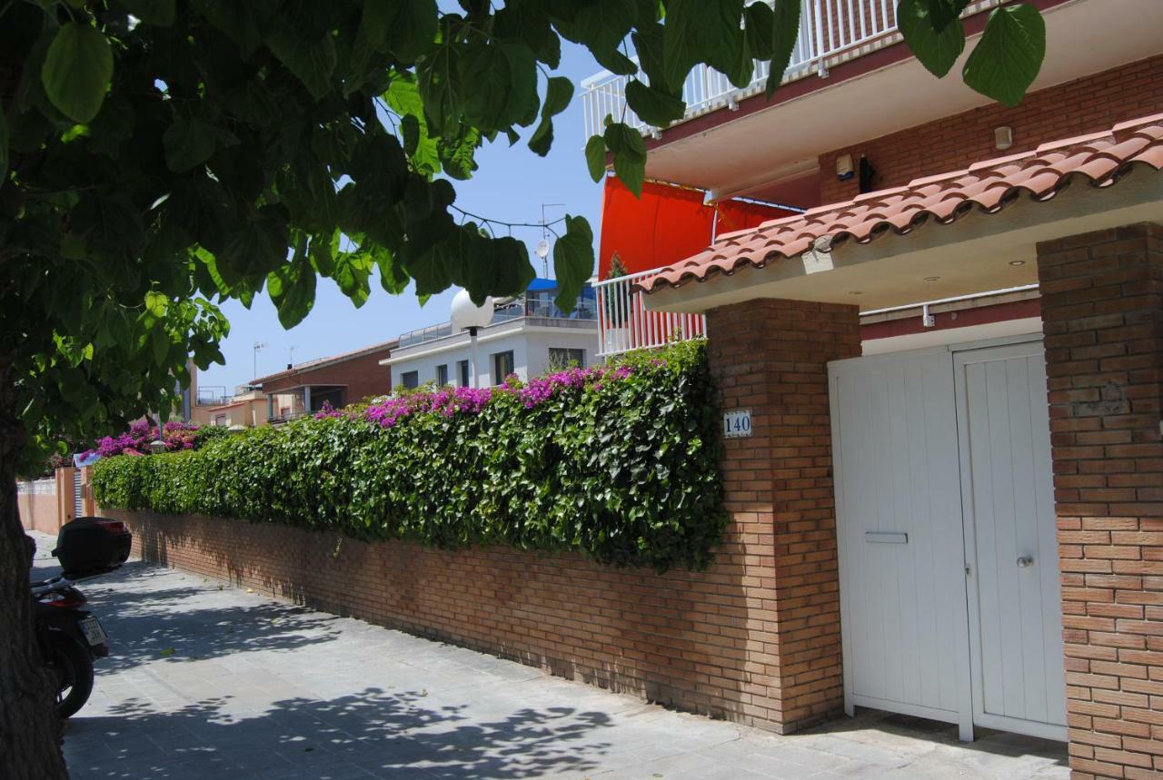 Apartamento Maraka Playa Castelldefels Εξωτερικό φωτογραφία