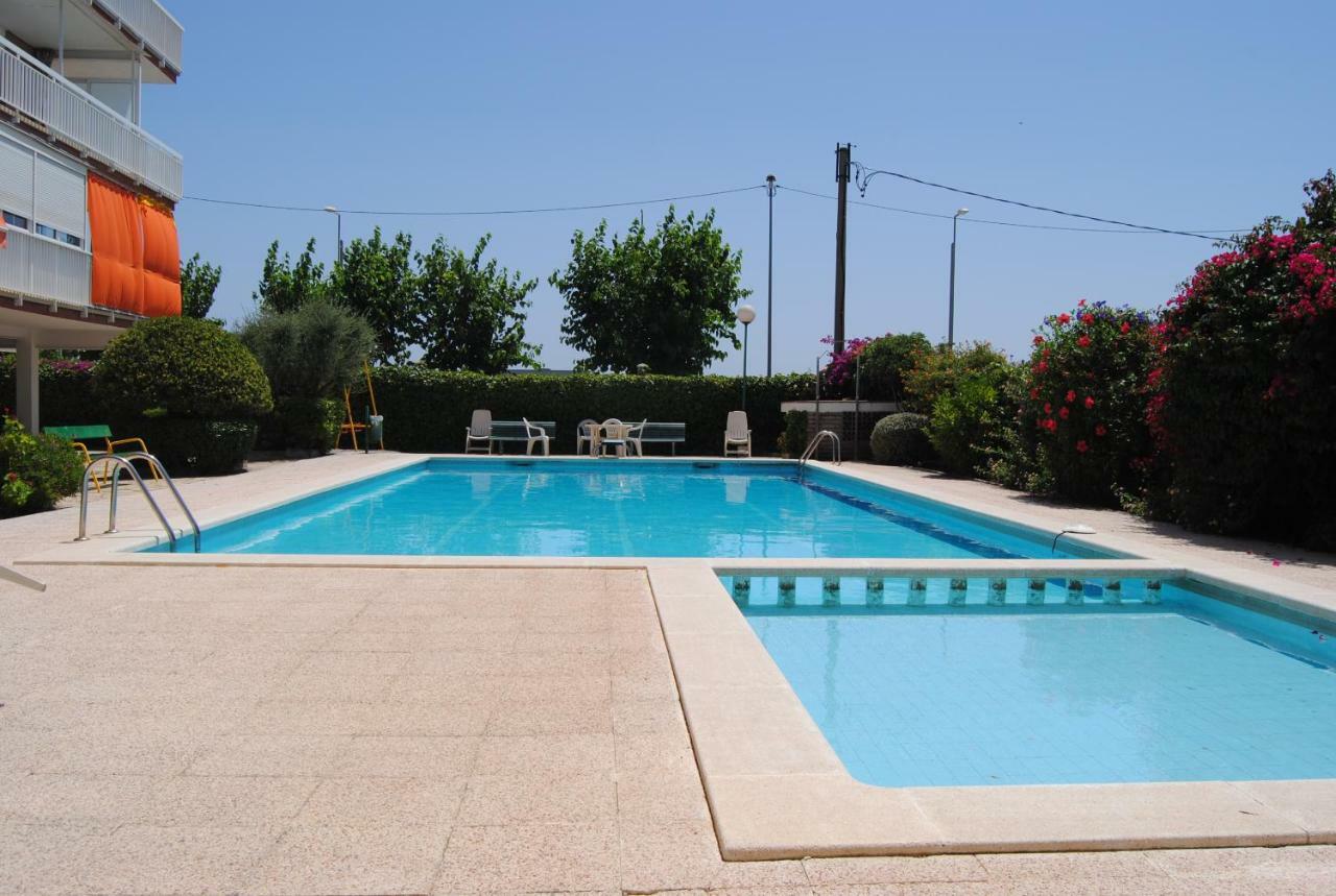 Apartamento Maraka Playa Castelldefels Εξωτερικό φωτογραφία